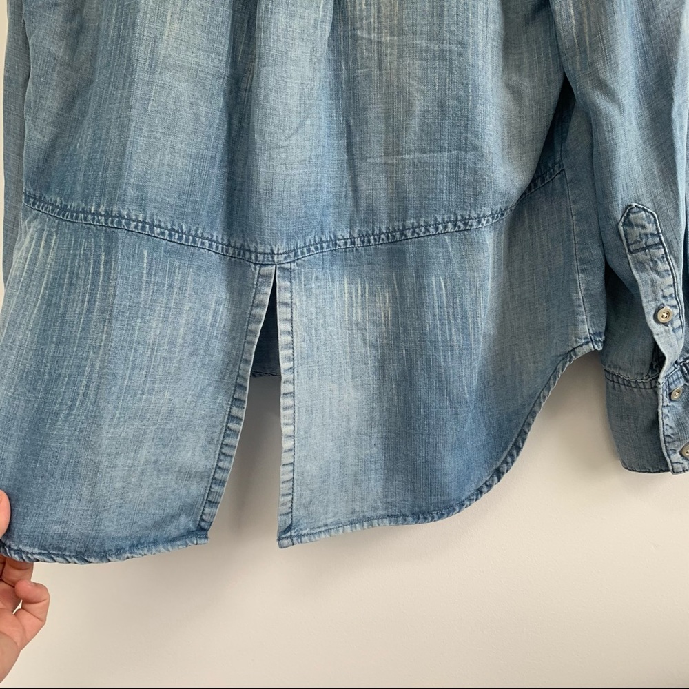 EUC Cloth & Stone Button Down Chambray shirt small - Picture 7 of 7
